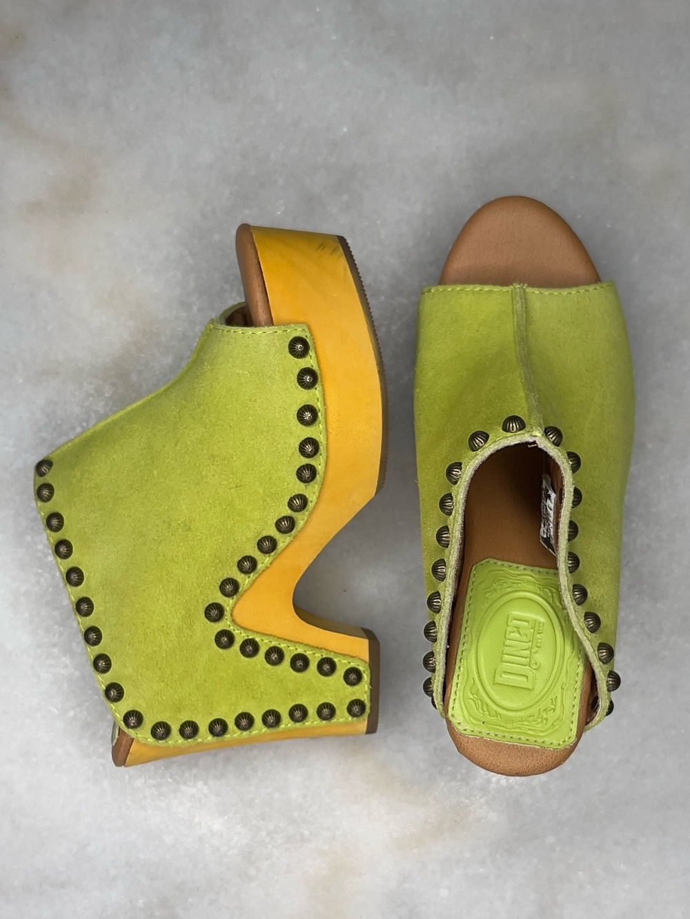 Dingo Peace 'N Love Clog - Picture 9 of 15